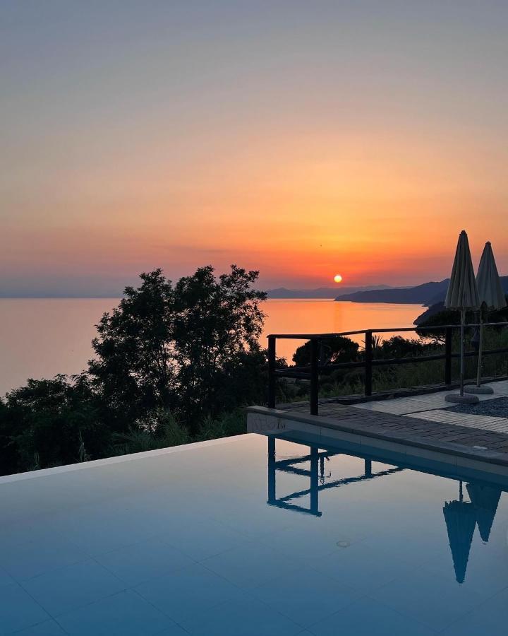 Hotel La Giada Del Mesco Levanto Buitenkant foto